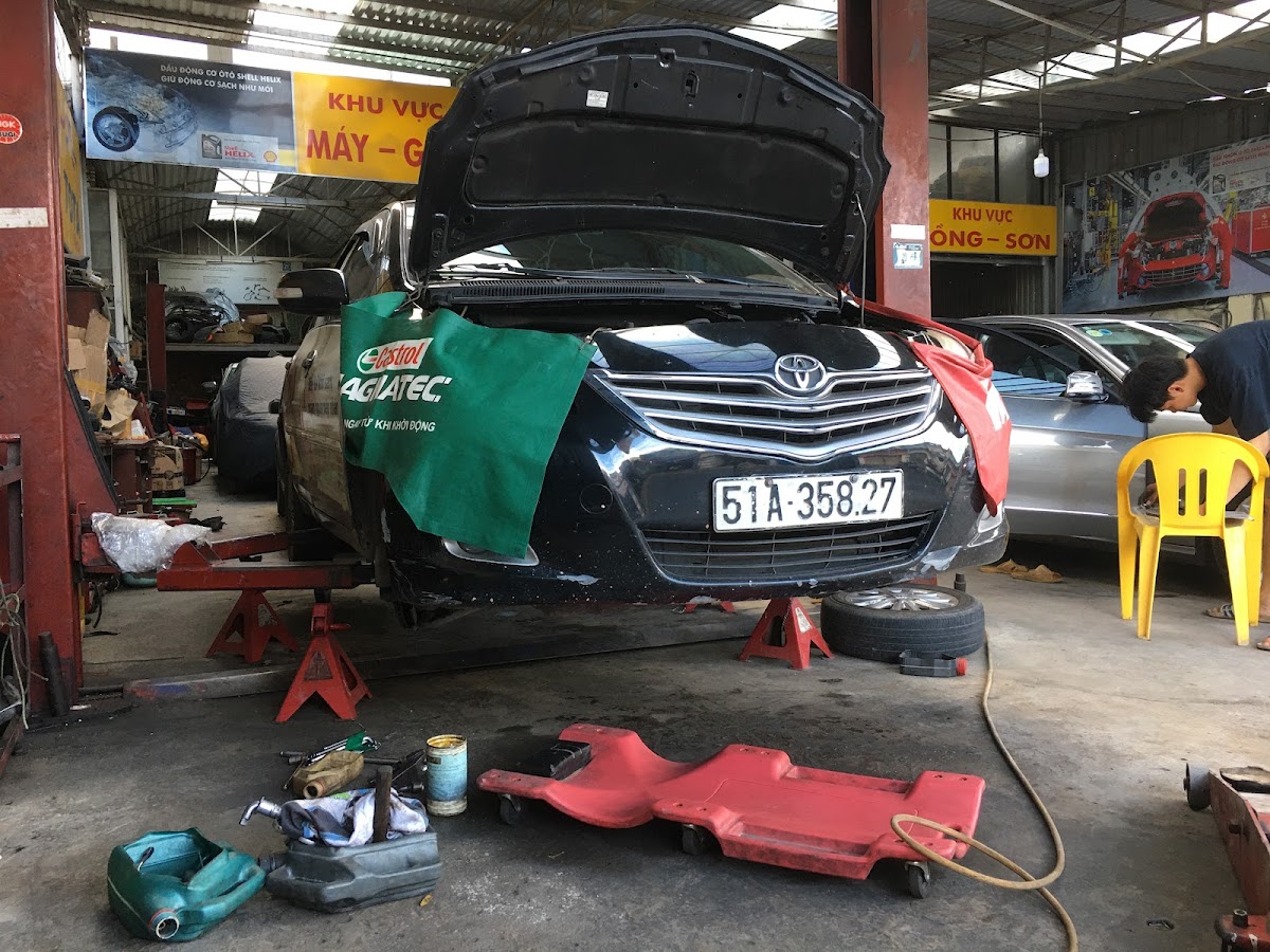 Garage Ô Tô Toàn Tâm