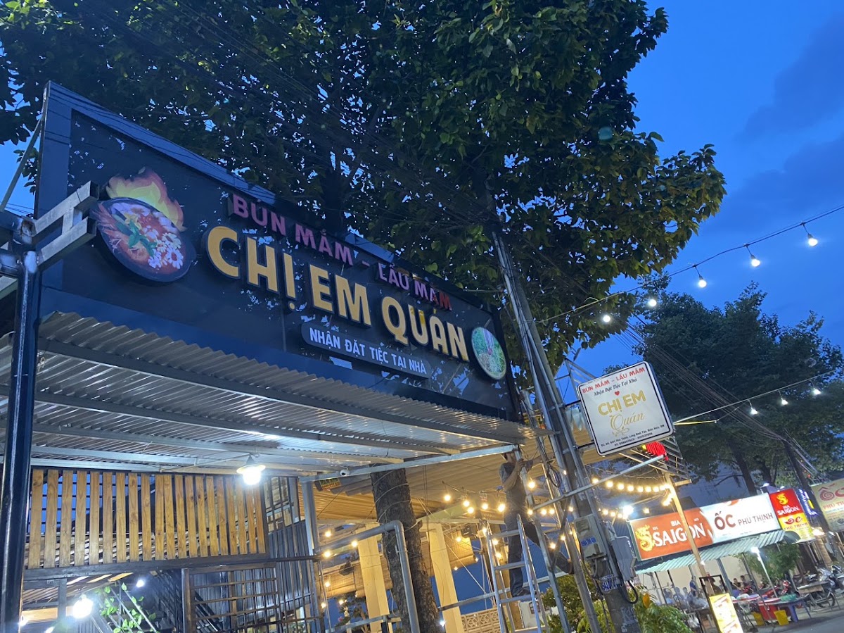 Bún mắm chị em quán