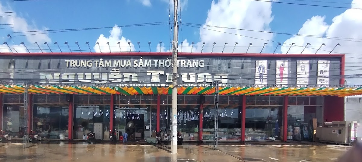 Trung tâm mua sắm Nguyễn Trung