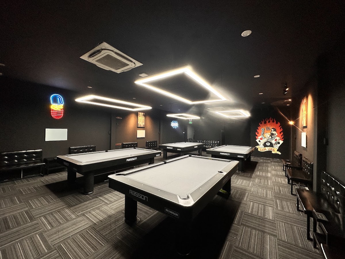 NIK Billiards Club
