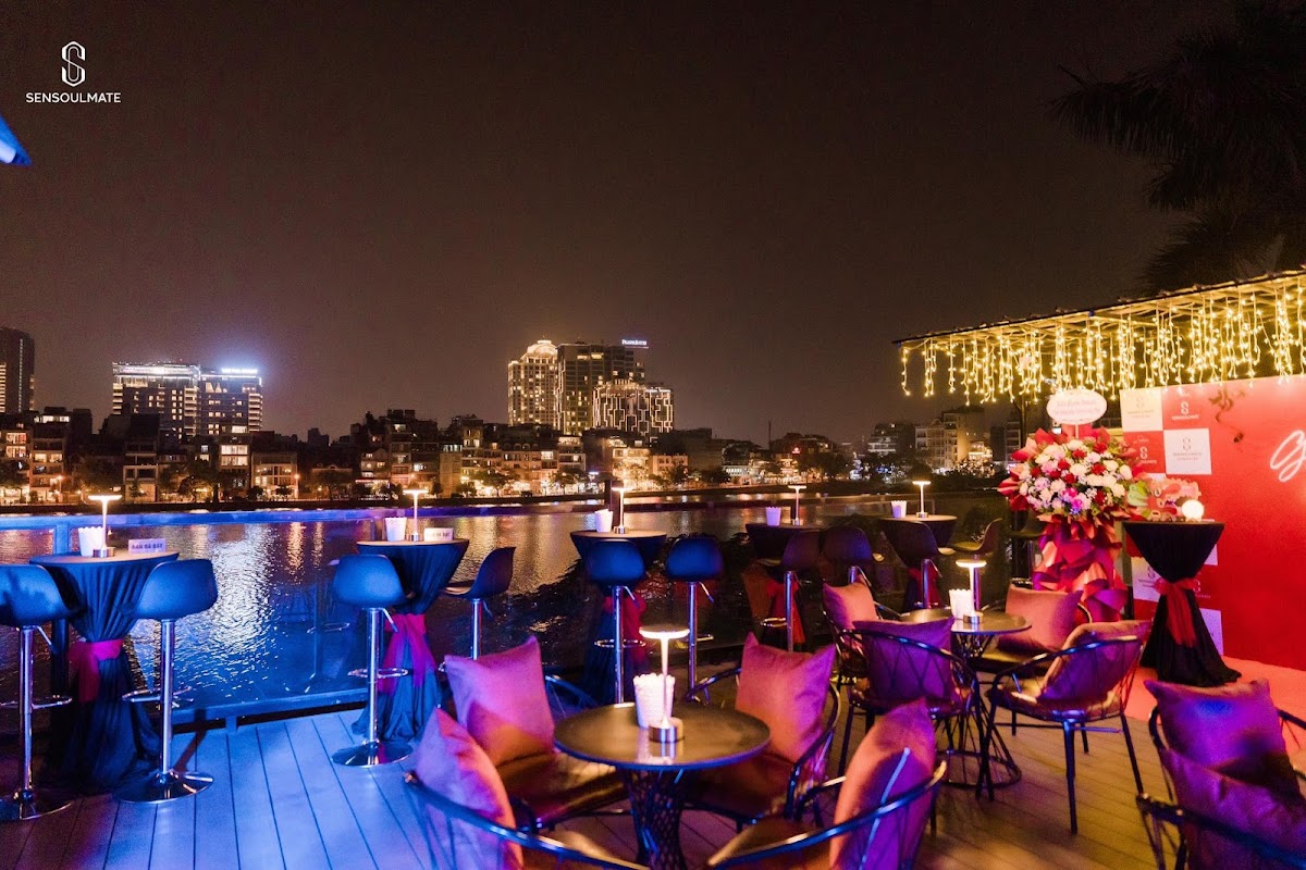 SENSOULMATE Rooftop Cocktail & Chill
