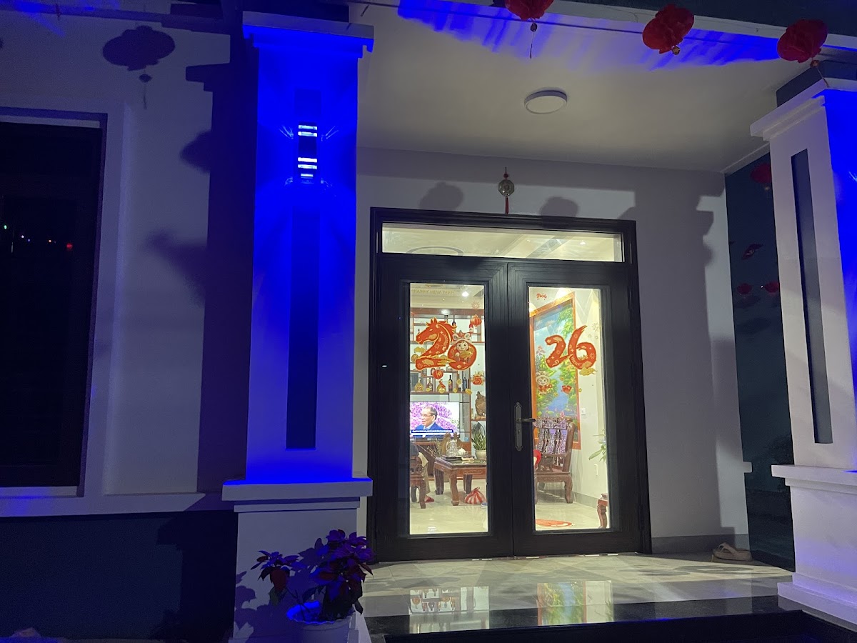 Tiệm TRÚC MAI