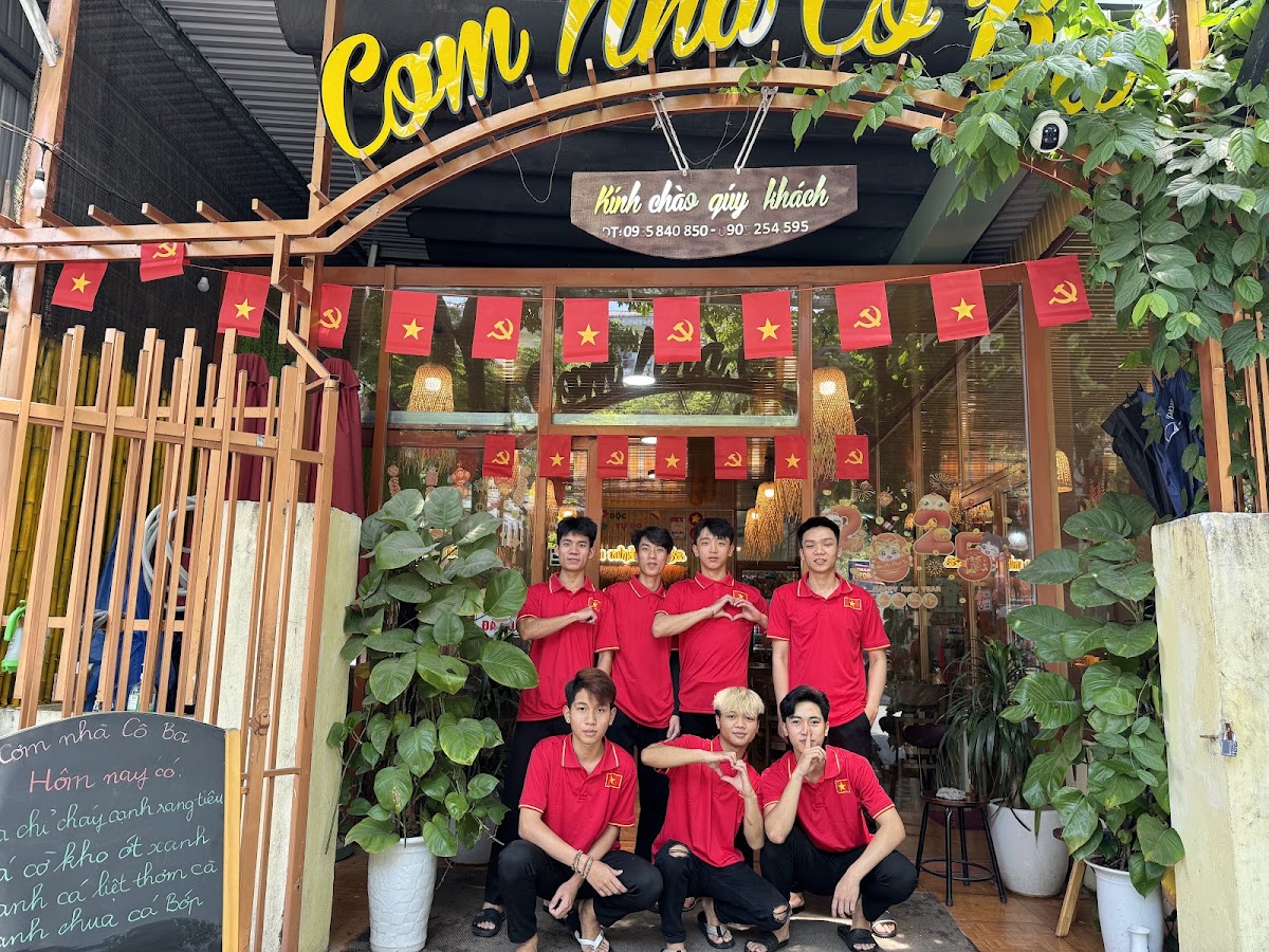 CƠM NHÀ CÔ BA