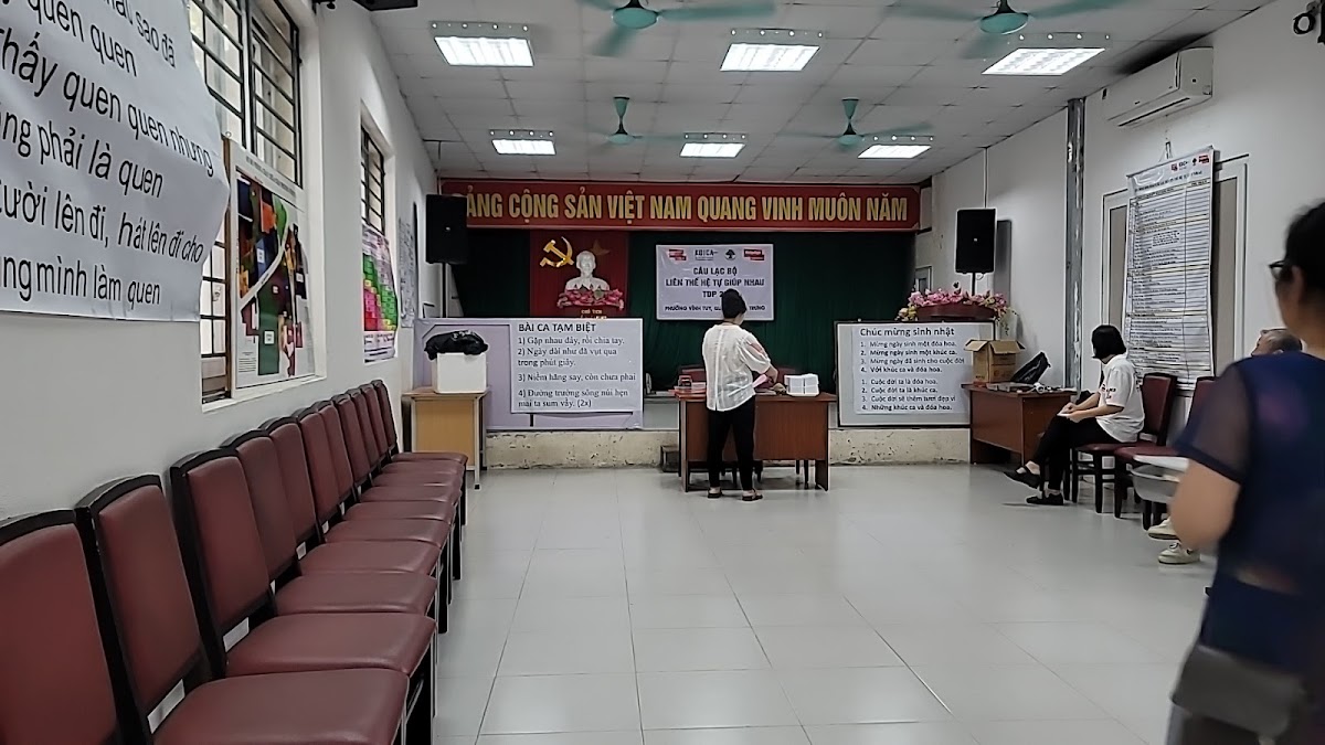 Nhà văn hóa thôn Trung