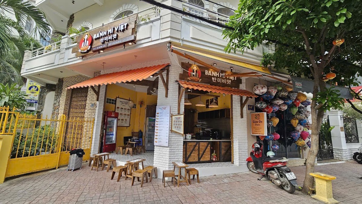BÁNH MÌ VIỆT 나트랑점 반미비엣