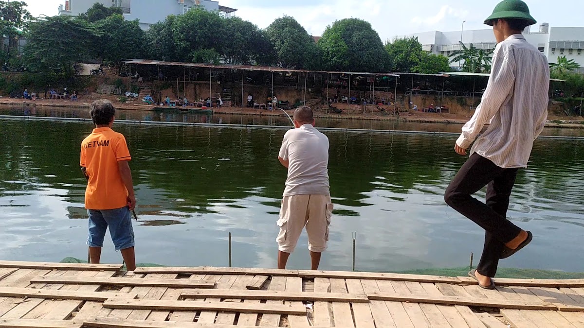 Hồ Câu Long Bình