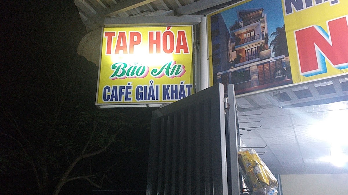 Cửa Hàng Tạp Hóa Nguyễn Chính