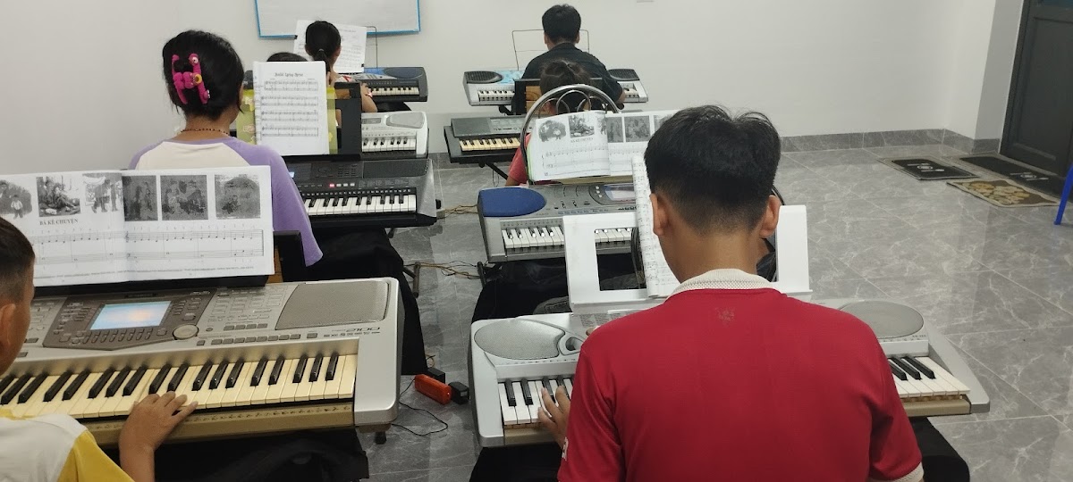 Lớp vẽ màu sắc
