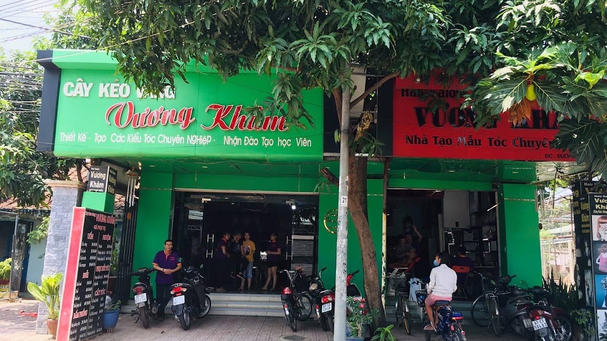 Salon Vương Khâm