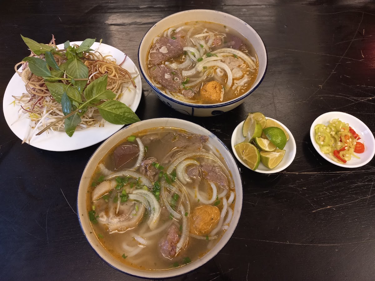 Bún Bò Buế O Nận
