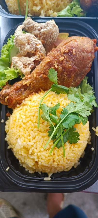 Cơm Gà Xối Mỡ Minh Hải