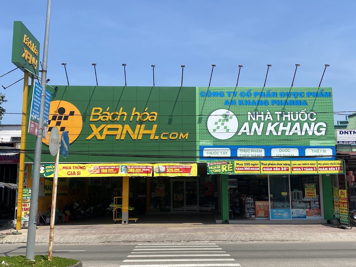 Siêu thị Bách hóa XANH Cách Mạng Tháng 8