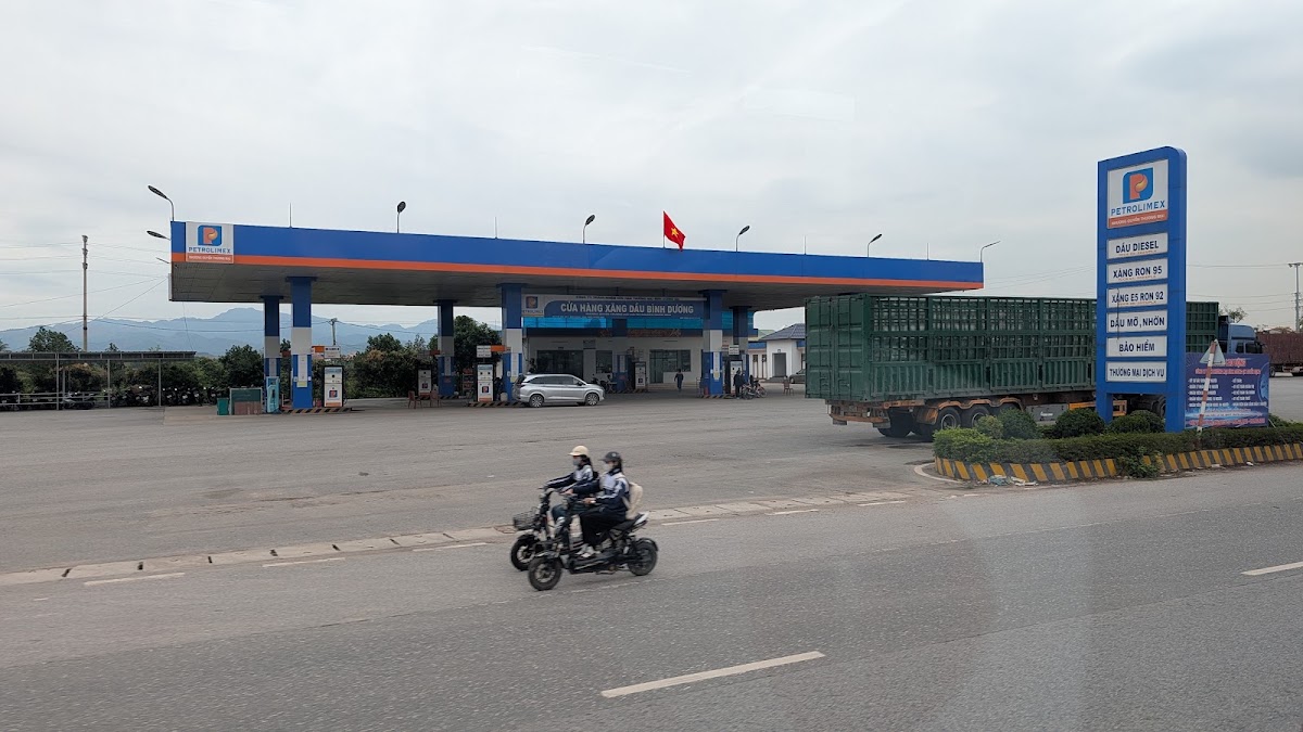 Cửa hàng xăng dầu Bình Dương và khu dịch vụ