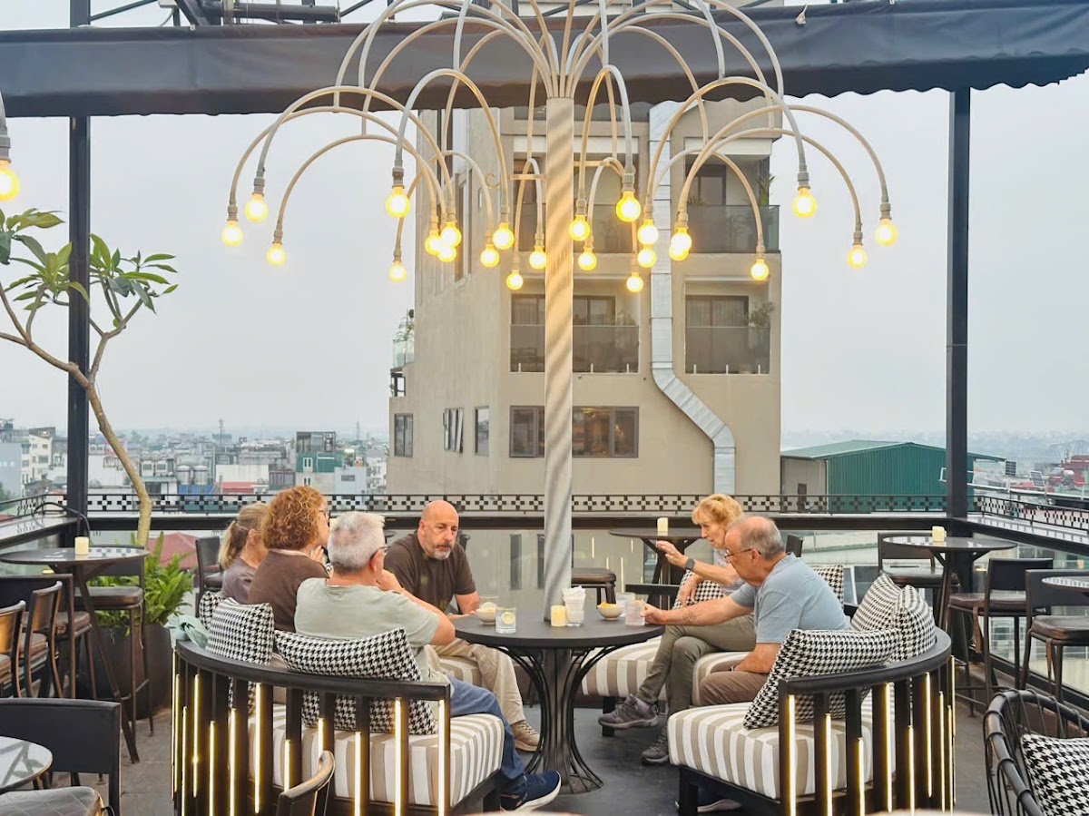 Blue Eyes Sky Bar