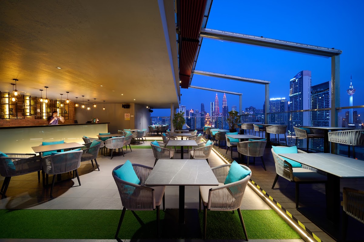 Rooftop 25 • Hilton Garden Inn Kuala Lumpur