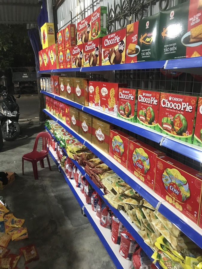 Cửa hàng tạp hóa Yến Vĩnh