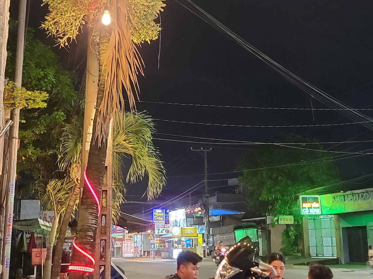 Cơm Tấm Hương Linh