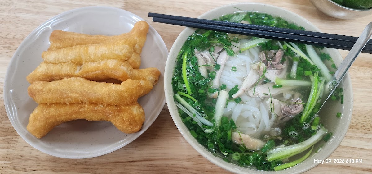 Phở Huyền