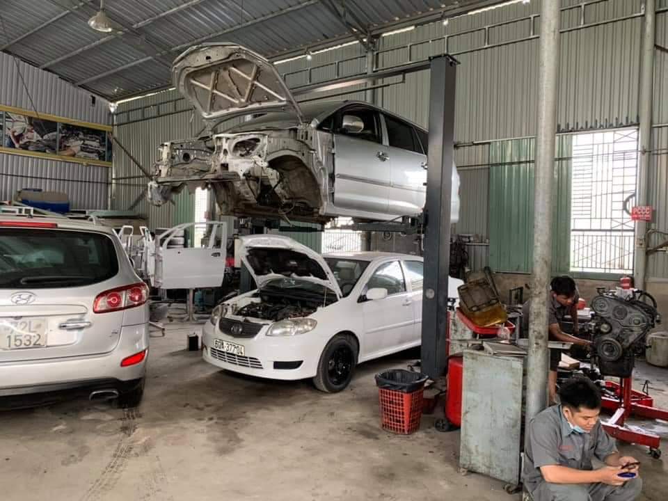 GARAGE OTO ĐƯỢC PHÁT