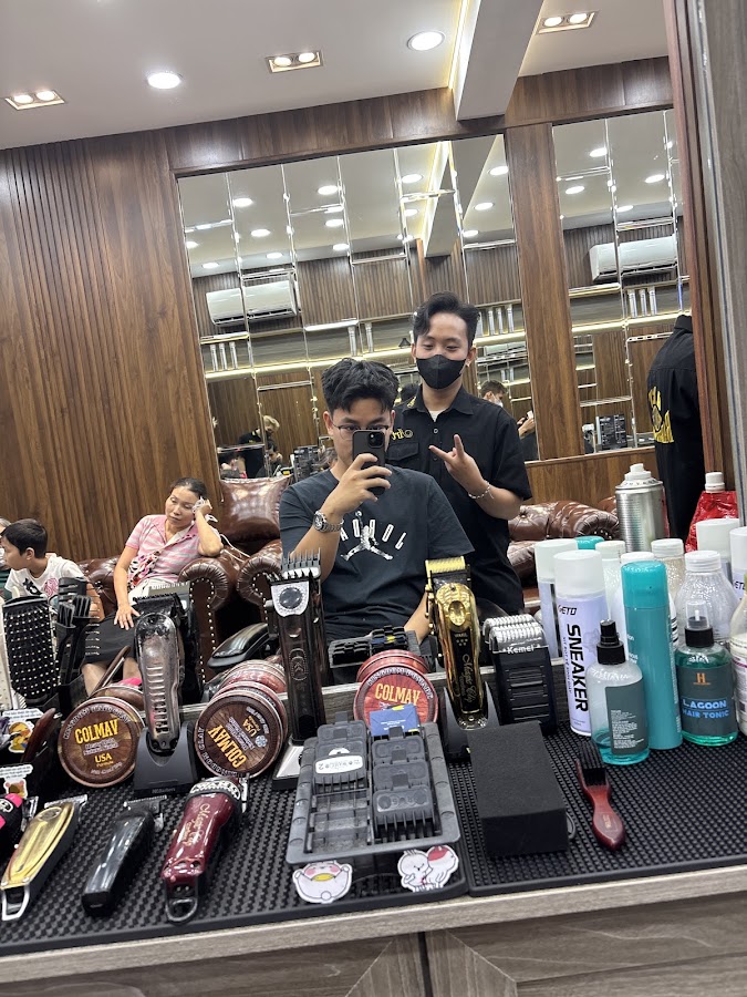 ART Barber shop 15