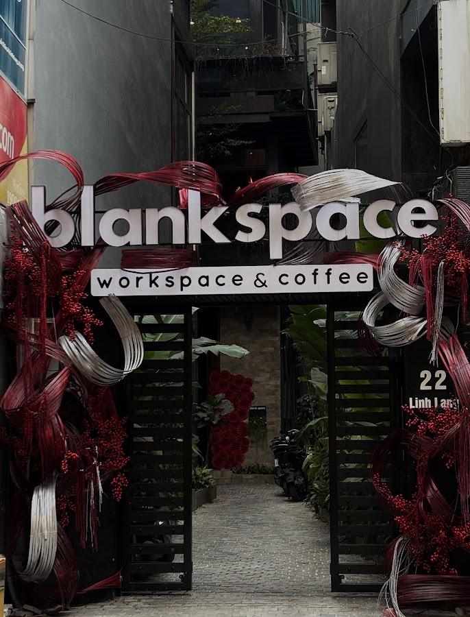 Blank Space - Workspace & Coffee