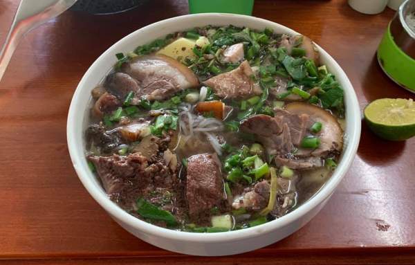 Tú Trọc Cơ Sở 6 Chuyên Phở Bò