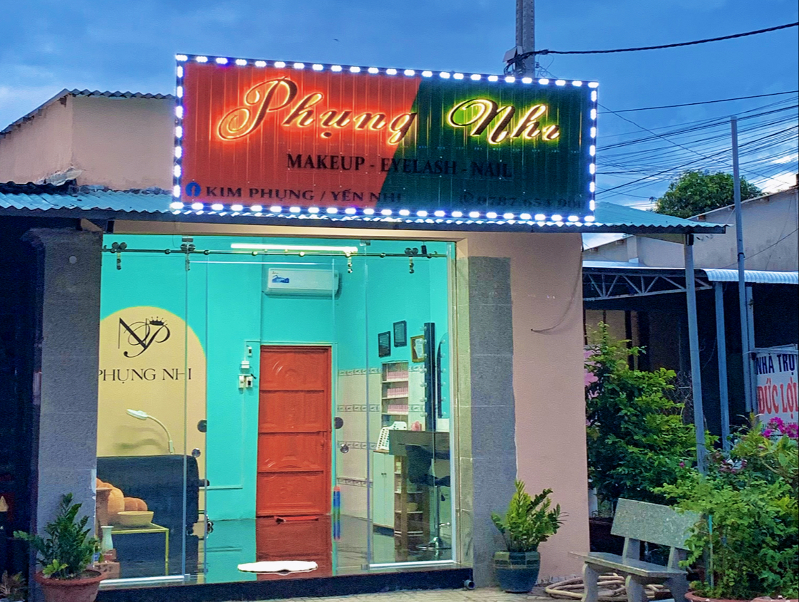 MAKEUP-MI - NAIL PHỤNG NHI