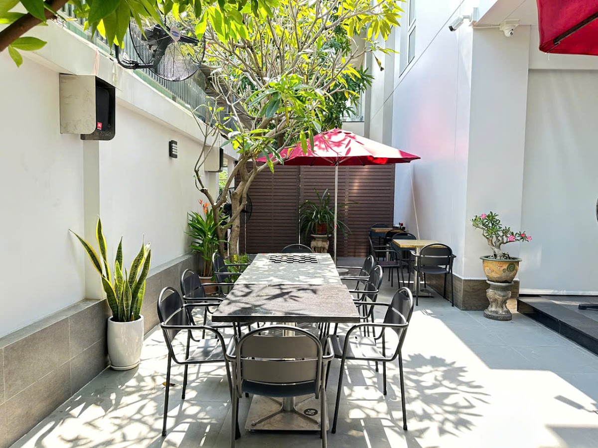 Ngọc Lan Mì Gia - Quán Ăn Sân Vườn