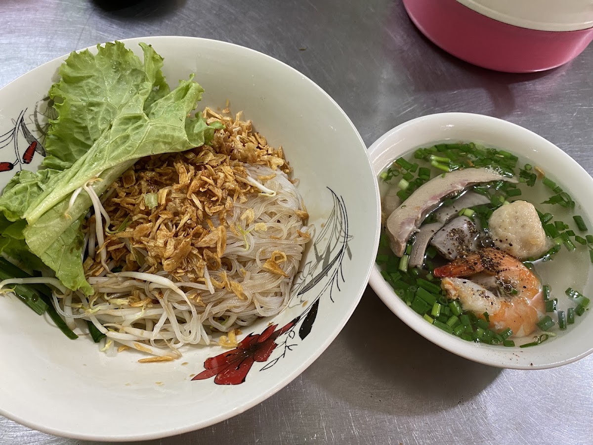 Hủ tiếu gõ - Sủi cảo Liên Xô