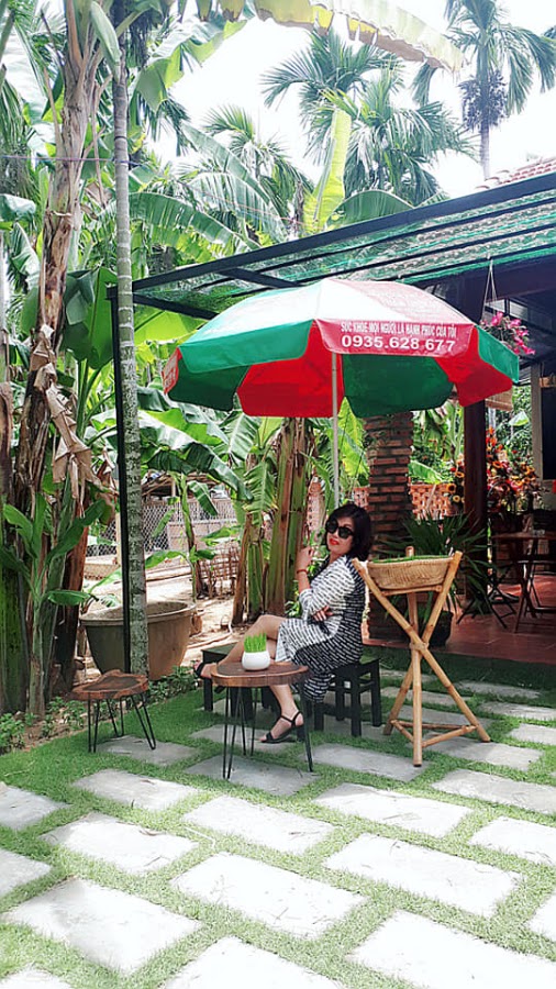 deep Cafe & Restaurant