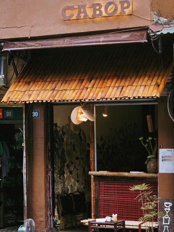 Cà Bóp - Eggcoffee & Art Corner
