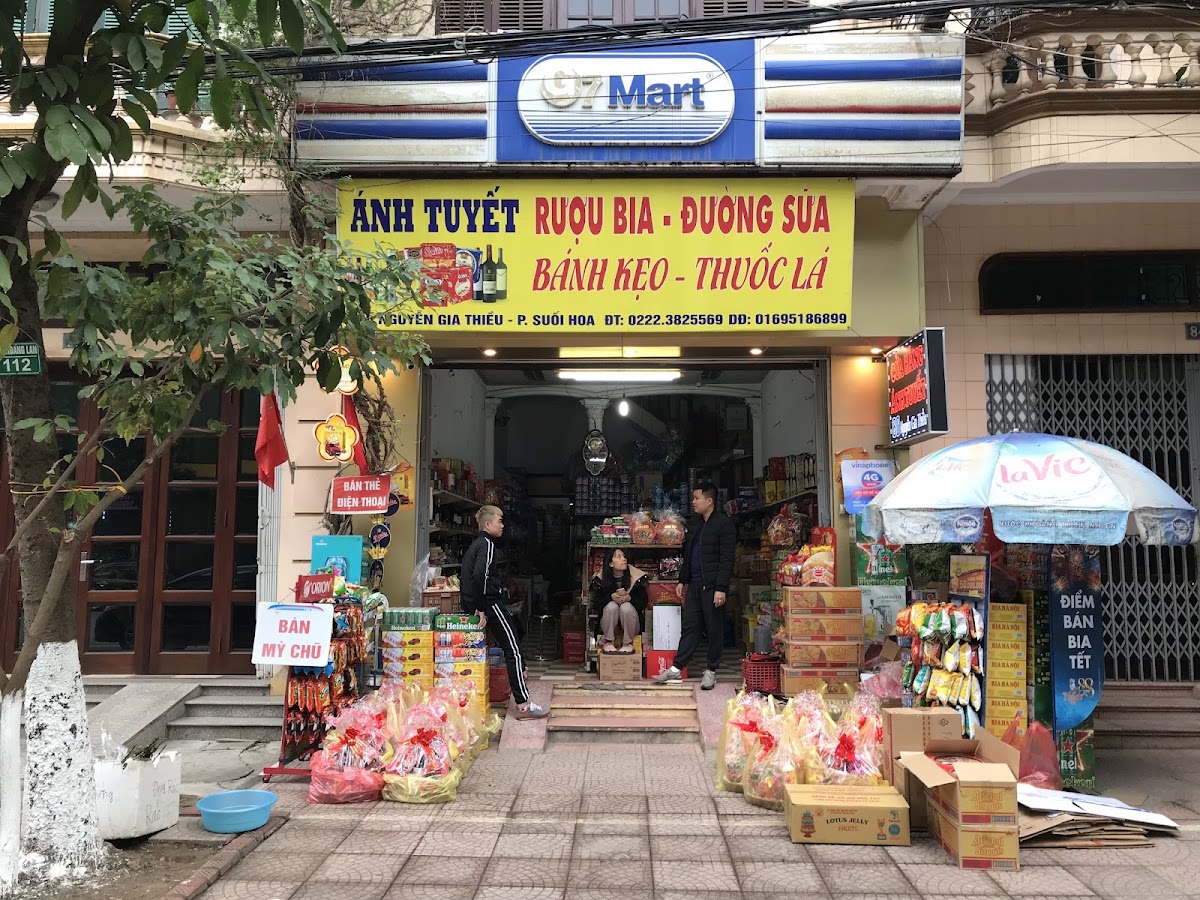 Cửa Hàng Tạp Hóa Ánh Tuyết