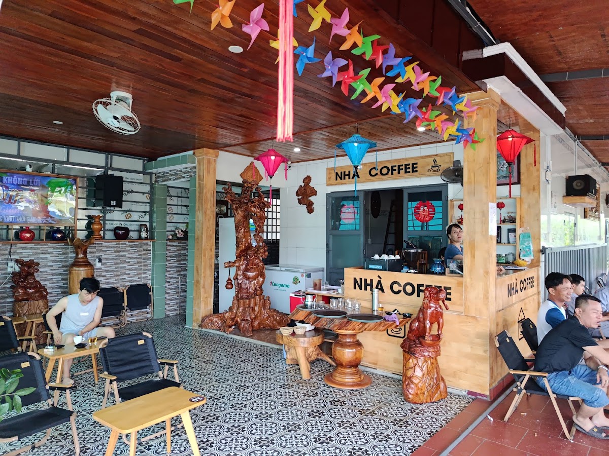 NHÀ COFFEE