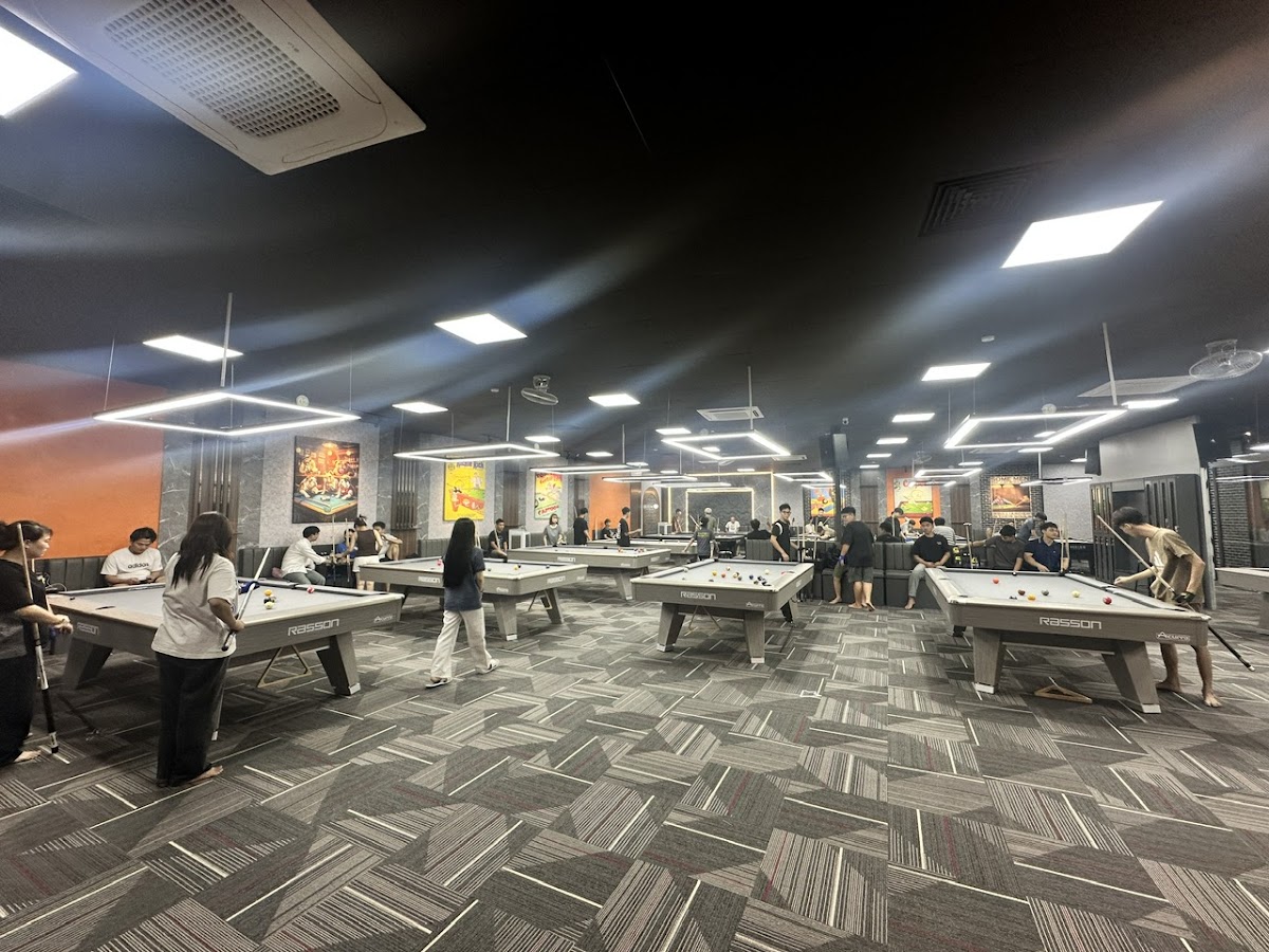 EMPIRE BILLIARDS CLUB & CYBER GAMING & CAFE