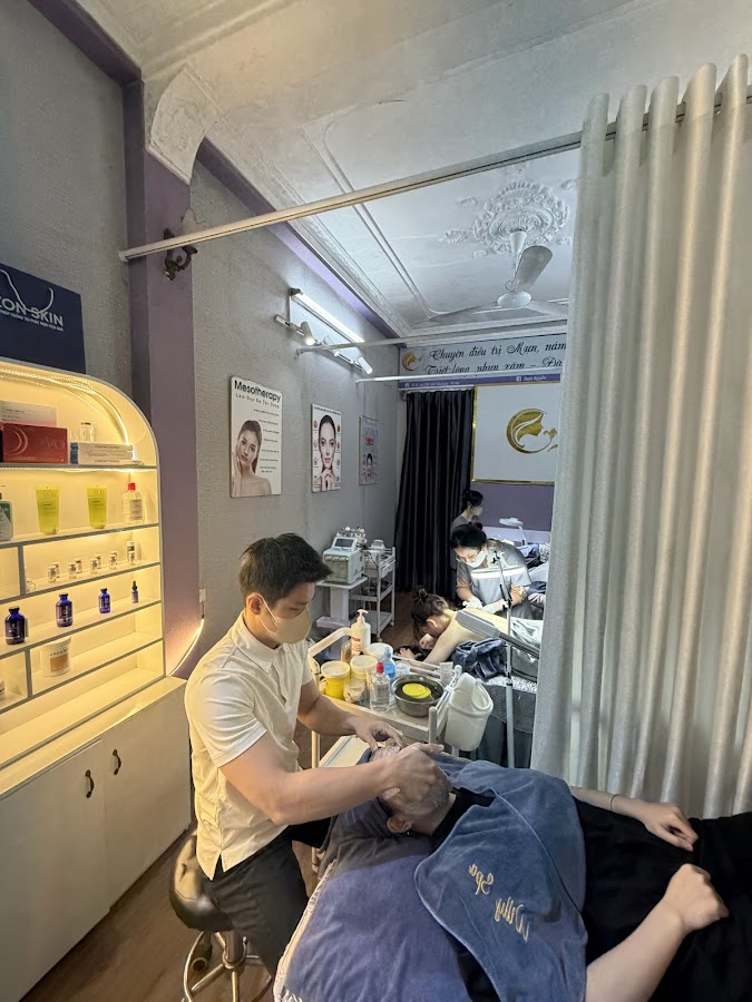 Spa Willy - nặn mụn bằng tay & điều trị da khoa học(Hà Nội)