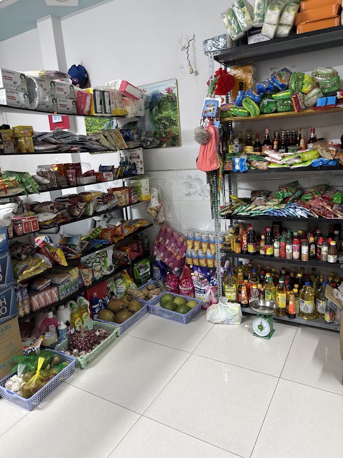 Tạp hoá bà Hiên