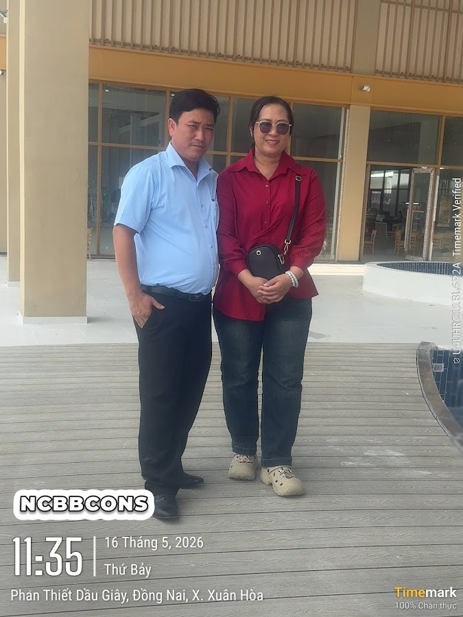 Cửa Hàng Tạp Hóa Hai Huấn