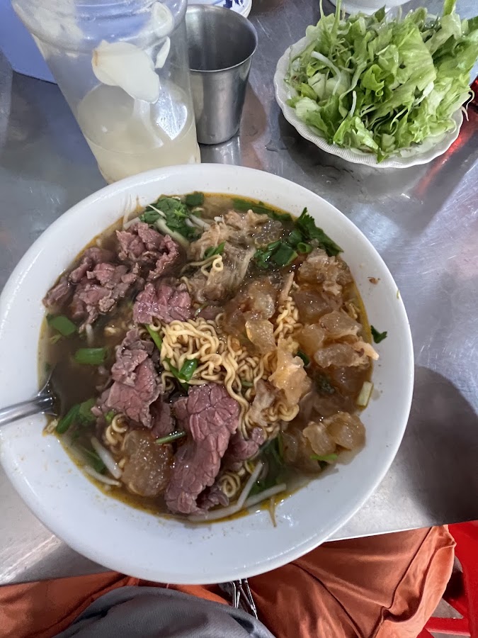 Quán phở Tiến phát