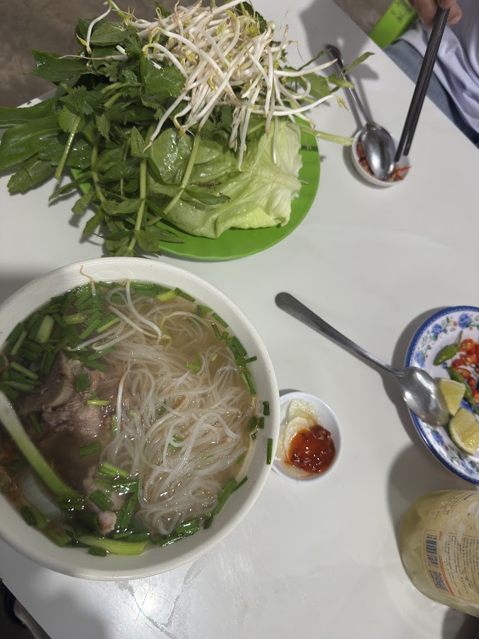 Ăn sáng Hủ tiếu Bún