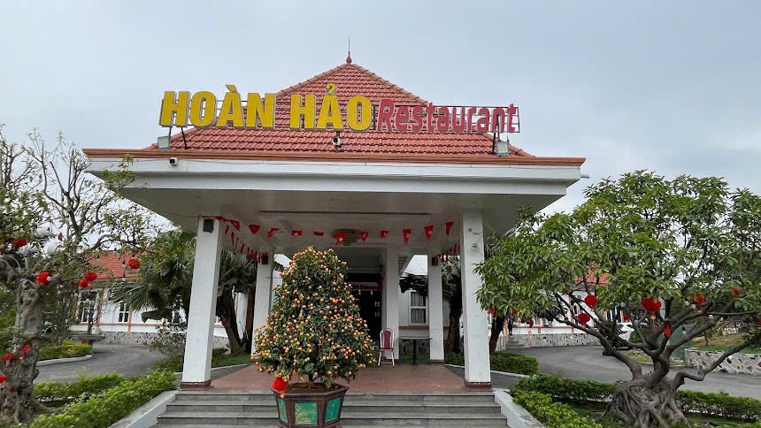 Nhà Hàng Hoàn Hảo
