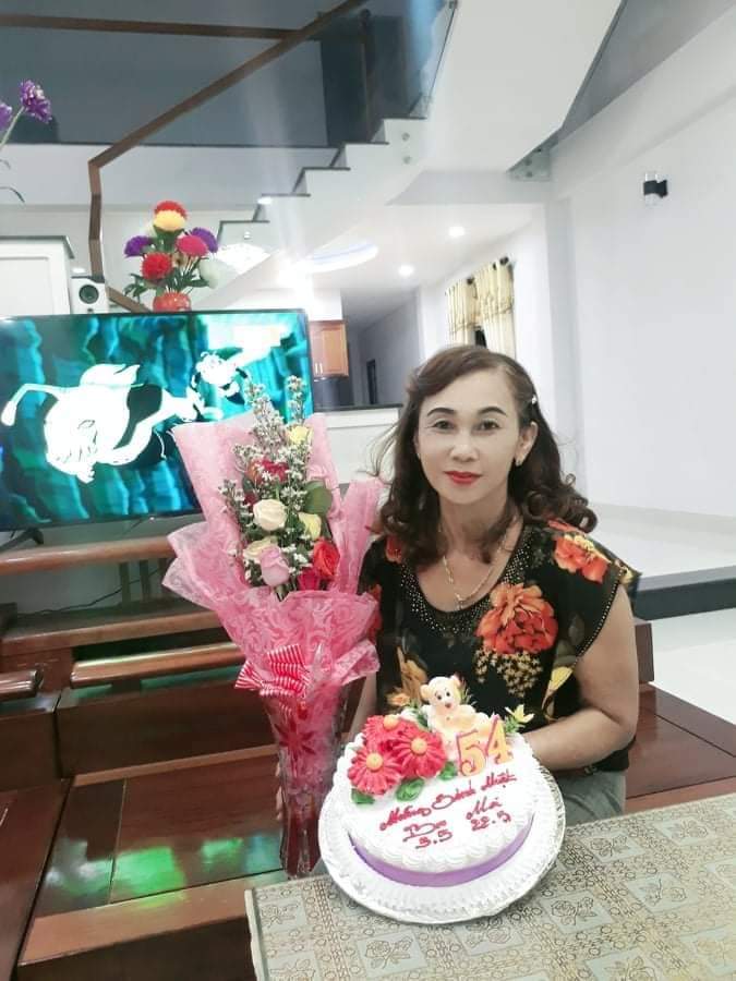 Tạp hóa Long, Tân Hạnh