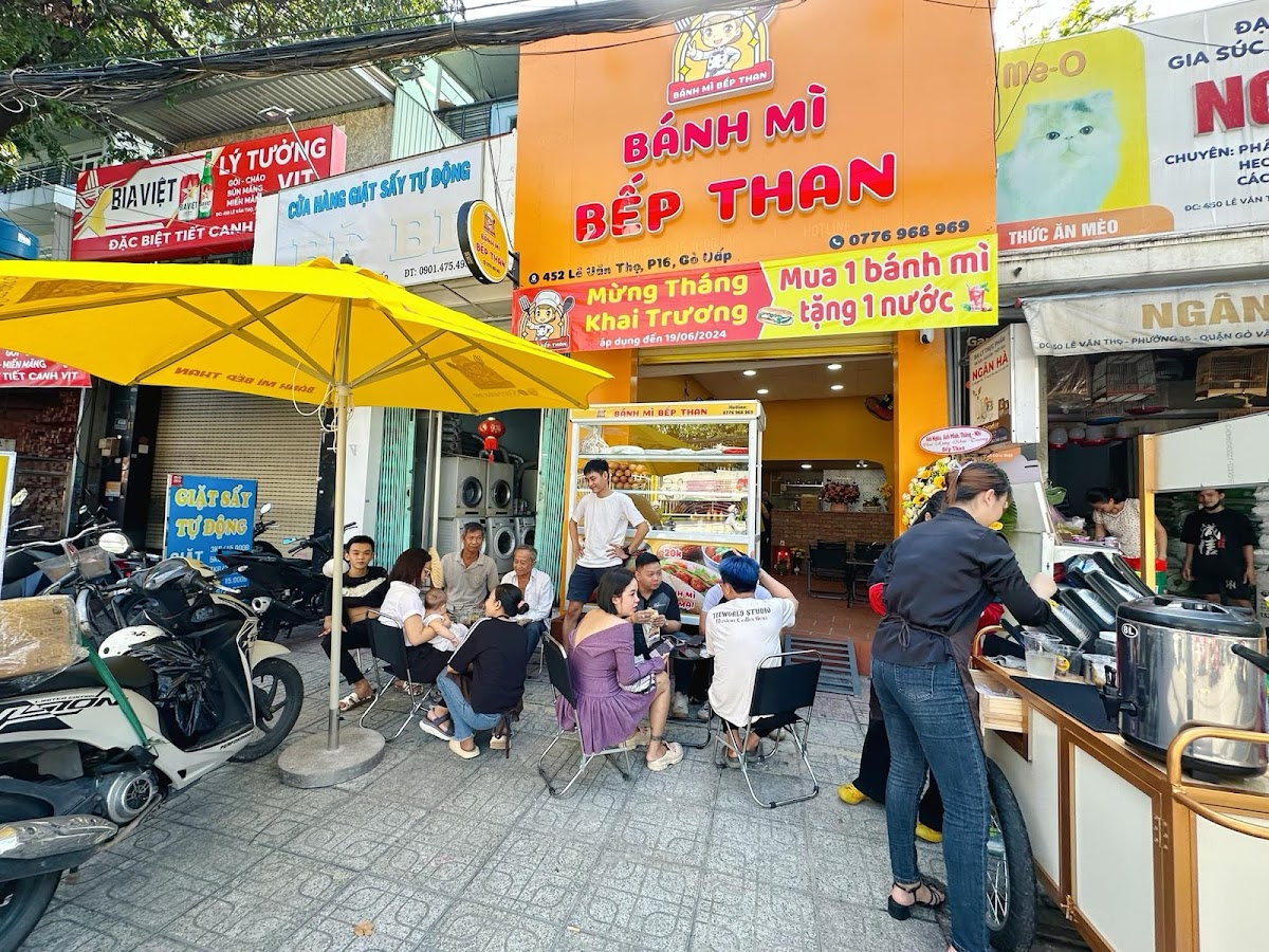 Bánh Mì Bếp Than - Lê Văn Thọ