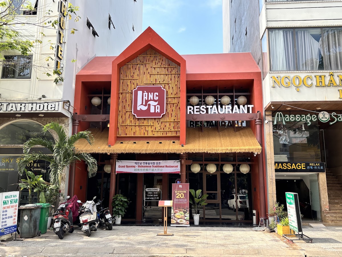 Nhà hàng Làng Ta