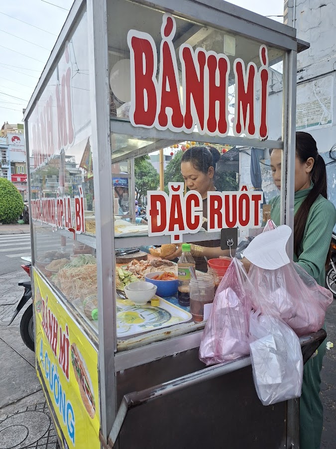 Bánh Mì A Cường-Lái Thiêu