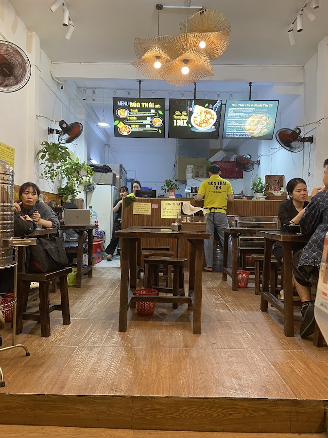 Bún Thái 18H