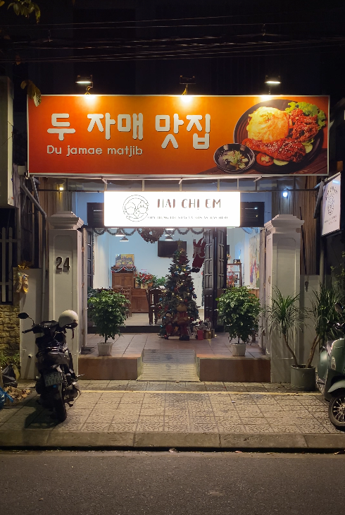 Hai Chị Em