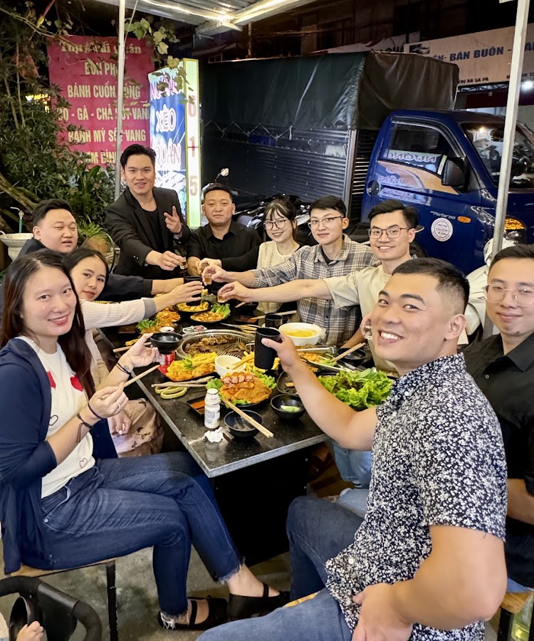XÌ XÈO QUÁN - BÒ NƯỚNG THAN HOA (BBQ)