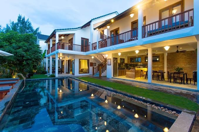 VINA Beach Villas