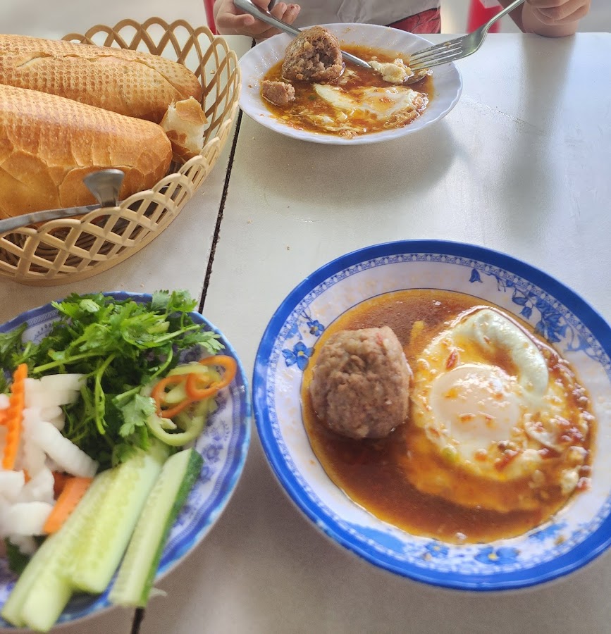 Bánh mì Bì - dì Bảy