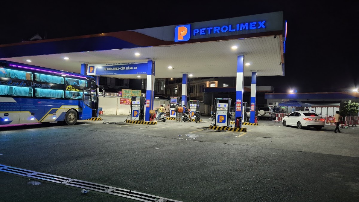 Cửa hàng Xăng dầu Petrolimex số 47